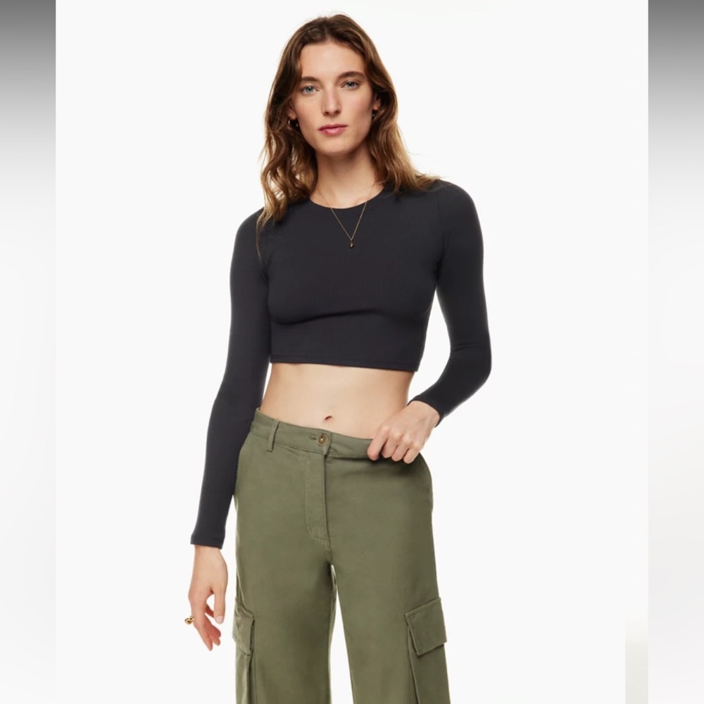 Aritzia Wilfred Free Go To Crop Tee shirt xs